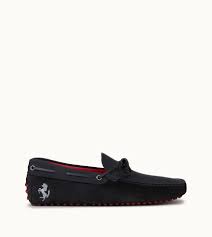A lifestyle linked innately to the concept of italian flair, good taste and savoir vivre. Man Black Tod S For Ferrari Gommino Driving Shoes In Leather Xrm0gw0k510orx9mb999 Tods