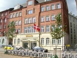 You can choose from single rooms with king beds or suites for more space and accommodations for additional guests. Book Conference Room In Copenhagen Strand Hotel Denmark Mice Industry