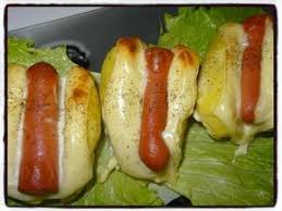 Pommedeterre Knacki Fromage Hotdog Temps De Preparation 20 Minutes Temps De Cuisson 20 Minutes Recette Pour 2 Personn Food Childrens Meals Cuisine Recipes