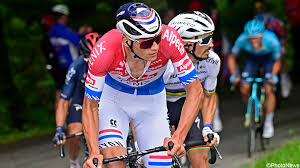 Bijdragen en mededelingen betreffende de geschiedenis der nederlanden. Sporza On Twitter Bij Elke Stoot Van Mathieu Van Der Poel Denk Je Dat Het Niet Straffer Kan Maar Elke Keer Overtreft Hij Weer Zichzelf Zegt Sergepauwels Cocommentator Bij De Ronde