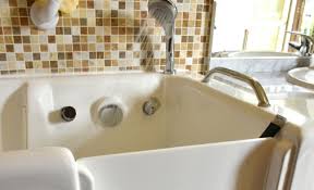 Ksnnrsng badewannenmatte für die badewanne, maschinenwaschbar, latexfrei antirutschmatte extra lang badewanneneinlage mit abflusslöchern und saugnäpfen, rutschfeste duschmatte. Badewannen Mit Tur Fur Senioren Pflegewelt Org