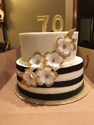 Black And White Birthday Cake Ideas Black White And Gold Birthday Cake Fondant Flowers Edible Glitter Edibleglitter Gold Birthday Cake Birthday Cake For Mom White Birthday Cakes