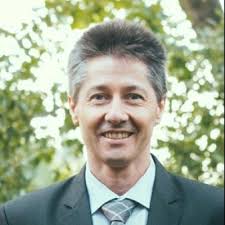 Our James Cook University business and law academics have just completed  professional development in Generative AI prompt engineering, ethical and  responsible use, and use in business studies.