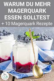 Mit magerquark zum frühstück abnehmen ist sehr verbreitet, denn er ist schnell zubereitet und somit ideal geeignet, wenn es wer sich für die magerquark diät entscheidet, ist in der regel auf einen athletischen körper aus. Magerquark Gesund Perfekt Zum Abnehmen Und Fur Den Muskelaufbau Magerquark Rezepte Magerquark Essen Und Trinken
