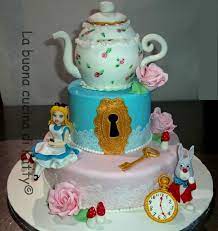 Katty S Cakes Le Torte Di Katty Alice In Wonderland Cake Torta Alice Nel Paese Delle Meravigli Torte Torte Di Compleanno Alice Nel Paese Delle Meraviglie