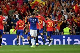 Hasil undian mempertemukan tuan rumah italia dan spanyol serta belgia vs prancis. Spanyol Vs Italia Dejavu Kejadian Ini Juga Pernah Dialami Oleh Timnas Italia Saat Melawan Timnas Spanyol Tahun 2012 Bolasport Com