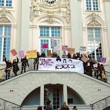 Um 18 uhr startet die demo. Latest Updates From Frauenstreik Bonn Facebook