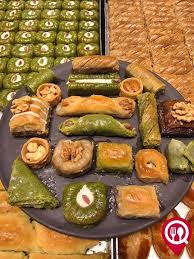 Karisik Baklava Tabagi Hafiz Mustafa 1864 Istanbul Sirkeci Taksim Istiklal Sultanahmet Eminonu Nuruosmaniye Uskudar Calisma Saa Yemek Tatli Guzel Yerler