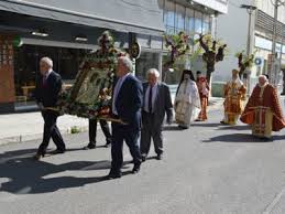 El.gr | ειδήσεις από την ελλάδα και τον κόσμο Aigio O Seb Kalabrytwn Ierwnymos Ekane Perifora Thn Eikona Panagias Tryphths Kai Mprabo Toy Fimotro