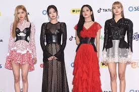 Lalisa manoban /pranpriya manoban (thai: Blackpink Becomes Topic Of The Town For Prices Of Their 2018 Sbs Gayo Daejeon Outfits Soompi