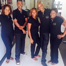 Maybe you would like to learn more about one of these? Salons De Coiffure Afro Pour Hommes L Equipe Hairstar Salon De Coiffure Salon De Coiffure Afro Salon De Coiffure Et Coiffure
