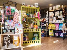 When searching for a denver pet store, you no doubt have certain baseline expectations. Zoey S Place A Natural Pet Market