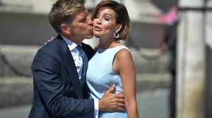 Entre las revisiones, tal y como es recomendable en los varones a partir de los 45 años, el dr. Asi Es La Mujer Que Tiene Loco De Amor A Manuel Diaz El Cordobes Andalucia Cope
