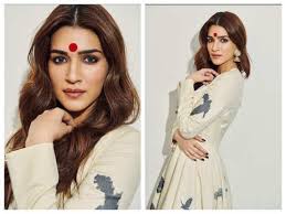 Fashion actor arjan bajwa names five bollywood films he. Alia Bhatt Deepika Padukone And Sara Ali Khan Bollywood Actresses Rock Their Desi Swag With A Bindi The Times Of India