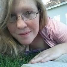 Katie Redmon (BuzzyBumbleBee1115)