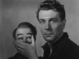 Best Black And White Horror Movies Of All Time Dead Of Night 1945 Best Horrors Movies Horror Films
