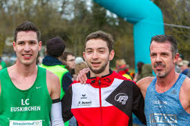 In der jugendbildungsstätte steinbachtalsperre dürften viele urlaubsgäste ein kleines paradies finden. Silvesterlauf Unsere Bilder Vom Laufevent Rund Um Die Steinbachtalsperre Rheinische Anzeigenblaetter De
