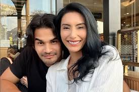 Perjalanan Cinta Tyas Mirasih dan Tengku Tezi, Pertemuan Pertama di Film  Marley Halaman all - Kompas.com