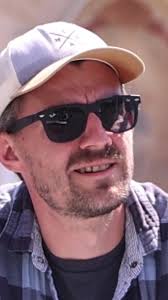 Vůbec nikdo. Celý rozhovor 👉 link v biju #mikyr #mupi #mikyrovomoudro  #mupitalk #klucizprahy #janekrubes #praha