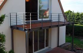 Balkon Mit Holzbelag Balkon Holz Balkon Bauen Balkonentwurf