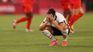 Women's soccer team took another upset on monday morning, losing to canada for the first time since 2001 and getting knocked from gold medal contention. A Zcl2 Za2pekm