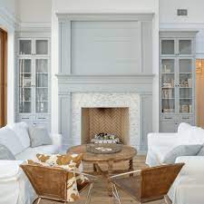 Be inspired by these gorgeous farmhouse living room decorating ideas from some seriously talented decorators. 14 Farmhouse Style Living Room Tips