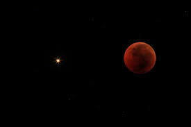 Gerhana bulan penuh tersebut menjadi momen langka, sebab gerhana yang sama terjadi pada 152 tahun lalu. Gerhana Bulan Terakhir Di 2018 Antara News