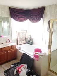 Remodeling your master bathroom can be a very enjoyable, but often frightening. Master Bathroom Decorating Ideas 4 Sumptuous Living