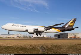 The boeing 747 8 intercontinental on the other hand has the forward insertion of 4.1 metres placed forward of the wing root taking in the upstairs bubble. N605up United Parcel Service Ups Boeing 747 8f Photo By Chris Edwards Id 787883 Planespotters Net