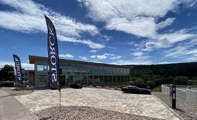 Storck Bicycle Eroffnet Flagship Store In Wertheim In 2020 E Bike Tankstelle Radrennfahrer