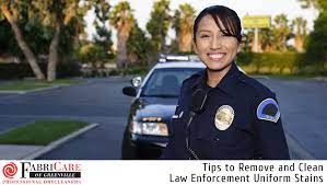 La vidéo du contrôle de police a circulé sur les réseaux sociaux. Tips To Remove And Clean Law Enforcement Uniform Stains Fabricare Of Greenville