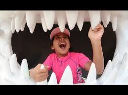 Bad Baby Tiana Real Food Fight Messy Bubble Bath Explosion Mommy Freaks Out Youtube Tiana Food Fight Challenges