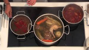 Il classico bollito misto prevede diversi tipi di carne: Bollito Di Manzo In Salsa Di Una Volta Corte Del Gusto 2014 Friuli Doc Youtube