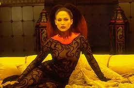 An fbi agent persuades a social worker, who is adept with a new experimental technology, to enter the mind of a comatose serial killer in order to learn where he has hidden movie poster image for the cell (2000). Film Review The Cell 2000 Hnn