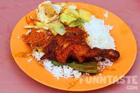 The restaurant serves limited chinese foods and mamak foods. Food Review Nasi Kandar Ayam Merah Nasi Ganja Yong Suan Ipoh