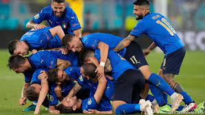 Bei der em 2000 siegten die italiener in der vorrunde im gruppenspiel in arnheim mit 2:1. Italien Schwingt Sich Zum Em Topfavoriten Auf Sport Dw 16 06 2021