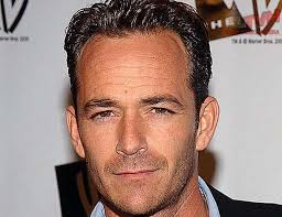 Caratterista di valore, calabrese di origine, aveva interpretat. Cinema In Lutto E Morto Il Noto Attore Americano Luke Perry Aveva 52 Anni Televideo Himera