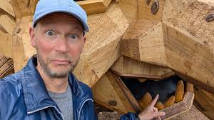 I had the pleasure of finding a New troll the other day. In denmark at  Svanholm lake. A really nice trip and place to stay, with lots of activity  options. Shelter, playground