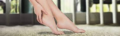 For a variety of reasons, the tibial nerve can get compressed which will then cause pain to the bottom of the foot. Deep Heel Itching What Causes It And How To Heal It