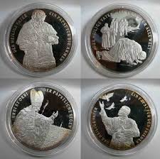 *1920 wadowice in polen, +2005 vatikanstadt, bürgerlicher name fast prägefrisch. 4 Medaillen In Memoriam Papst Johannes Paul Ii Pp 999 Silber Komplettbox Papst Johannes Paul Papst Johannes Paul Ii Johannes Paul Ii