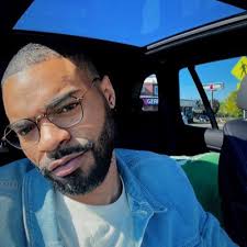 Lavon Davis (@LvnDvs)