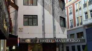 El hotel se encuentra muy próximo a la gran vía y las principales atracciones de la zona, como por ejemplo el palacio real, el museo del prado. Hotel Mayorazgo Madrid Holidaycheck