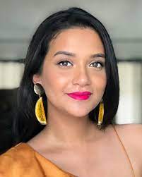 Build your own wedding makeup and skincare kit to unlock magical savings of 10% off, darling! Fenty Beauty Spring 2019 Unlocked Stunna Lip Paint Style Folder