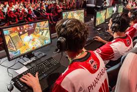 Join a team and go pro. Professional Gamers Salary How Much Do They Make Alltop9