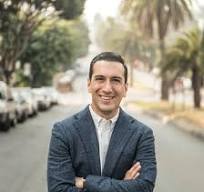 Is Your LinkedIn Headshot Holding You Back? How to Master a ...