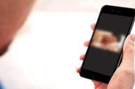 Penetapan gisel sebagai tersangka dibenarkan oleh kabid humas polda metro jaya kombes yusri yunus. Siapa Sosok Myd Pria Dalam Video Syur 19 Detik Gisel