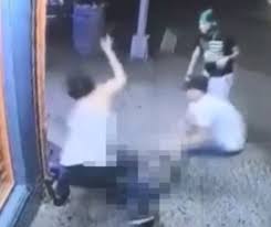Un sistem de grup sanguin consta din unul sau mai multe antigene guvernate de o singura gena sau de un complex de doua sau mai multe gene strans legate intre ele. CÄƒsÄƒpit De O GascÄƒ La 15 Ani Sange Pe StrÄƒzile New York Ului Imagini Socante Cu Injunghierea In Grup Video Cu Impact EmoÅ£ional Evenimentul Zilei