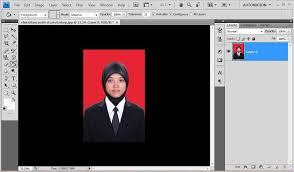 Berikut adalah tutorial photoshop : Cara Membuat Foto Hitam Putih Di Photoshop