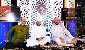Menurut helmy, syekh ali jaber merupakan sosok ulama yang sangat istiqomah dalam menjalankan dakwahnya. Syekh Ali Jaber Ternyata Punya Kembaran Mirip Banget Ini Adiknya Muhammad Jaber Ijn News