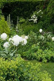A 2 Acre Residential Garden Garden On Rural Property North Of Seattle Features Recycled Reused And Repurposed Materials A R Grosser Garten Garten Mond Garten
